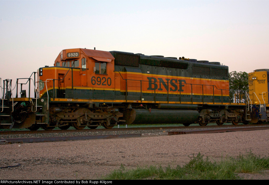 BNSF 6920